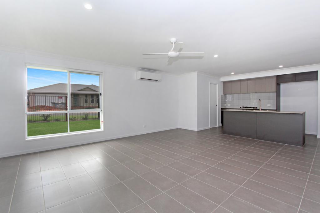 7 Pepperberry Pde, Thrumster, NSW 2444