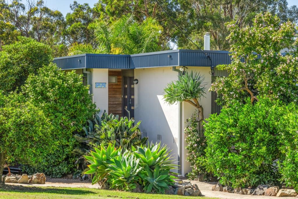 9 Bay St, Eden, NSW 2551