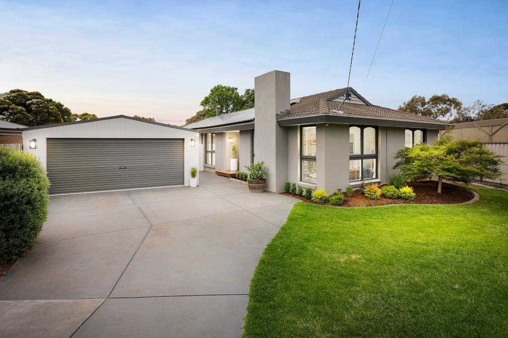 6 TERRY ST, PEARCEDALE, VIC 3912