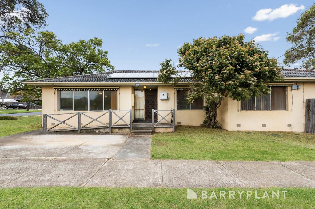 13 First Ave, Melton South, VIC 3338