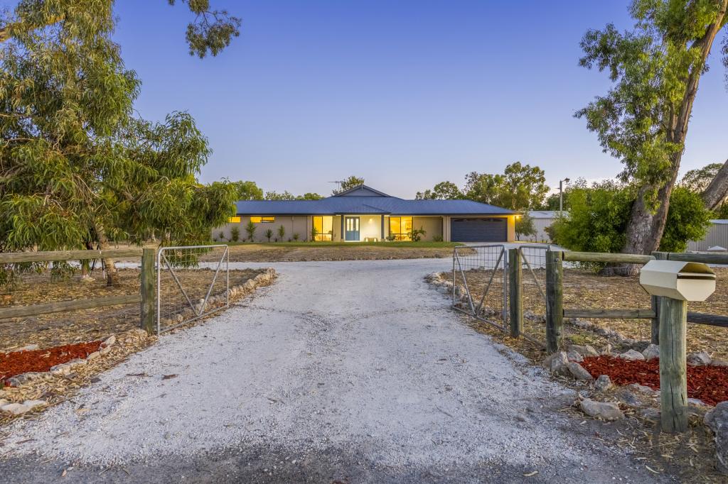 28 Fowler Rd, Stake Hill, WA 6181