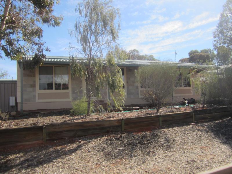 38b Quandong St, Roxby Downs, SA 5725
