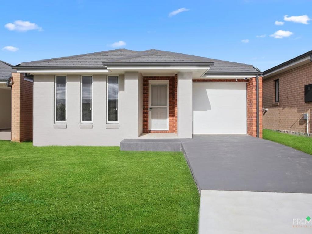 10 Lawson Rd, Oran Park, NSW 2570