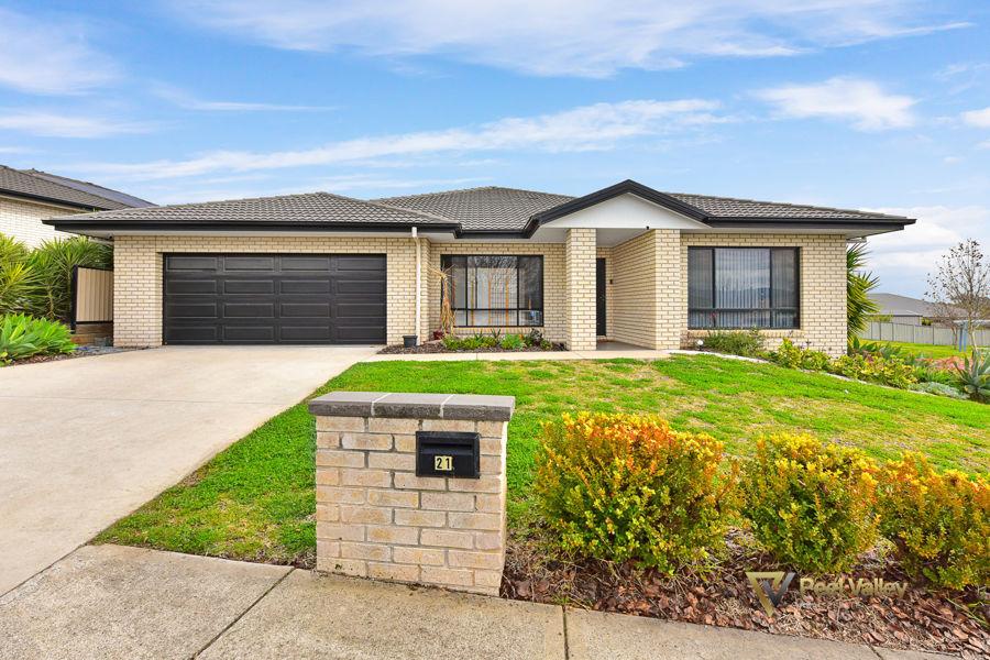 21 Falcon Drive Calala, Tamworth, NSW 2340