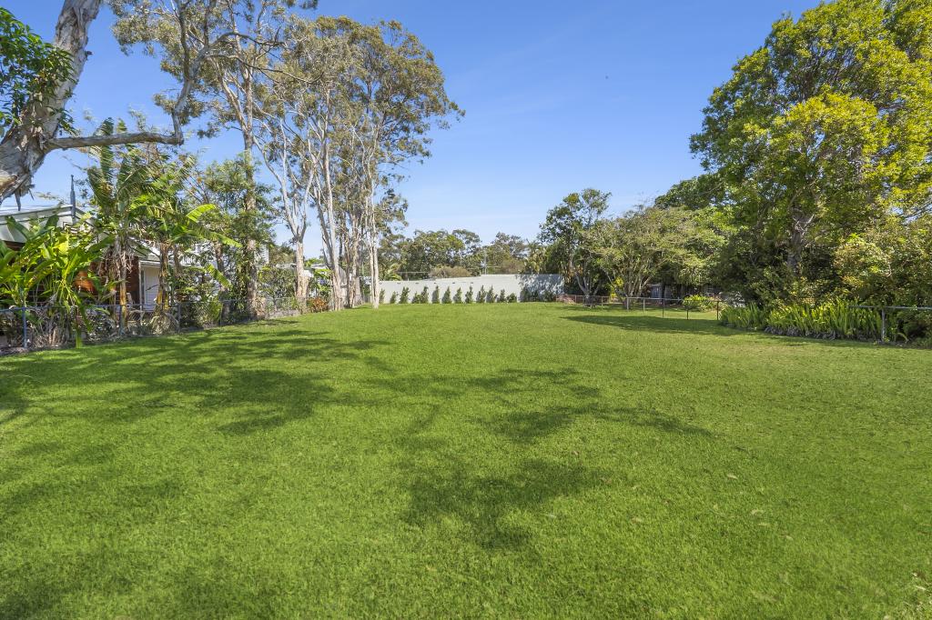 24 Hall Ave, Bongaree, QLD 4507