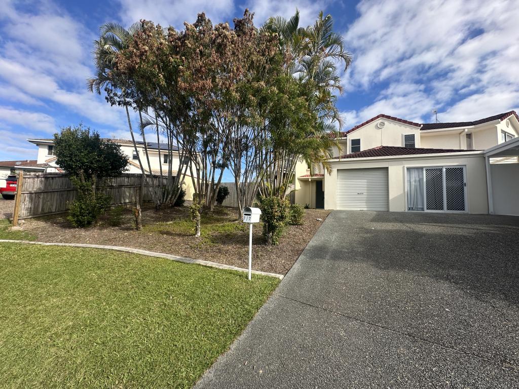 1/7 Joshua Cl, Arundel, QLD 4214