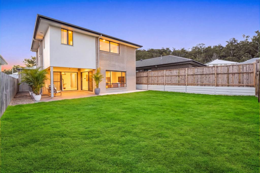 15 Houghton St, Spring Mountain, QLD 4300