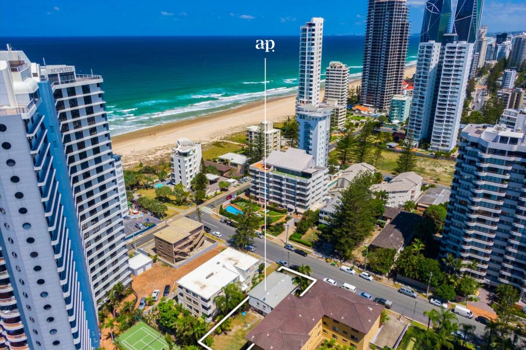 11 Aubrey St, Surfers Paradise, QLD 4217
