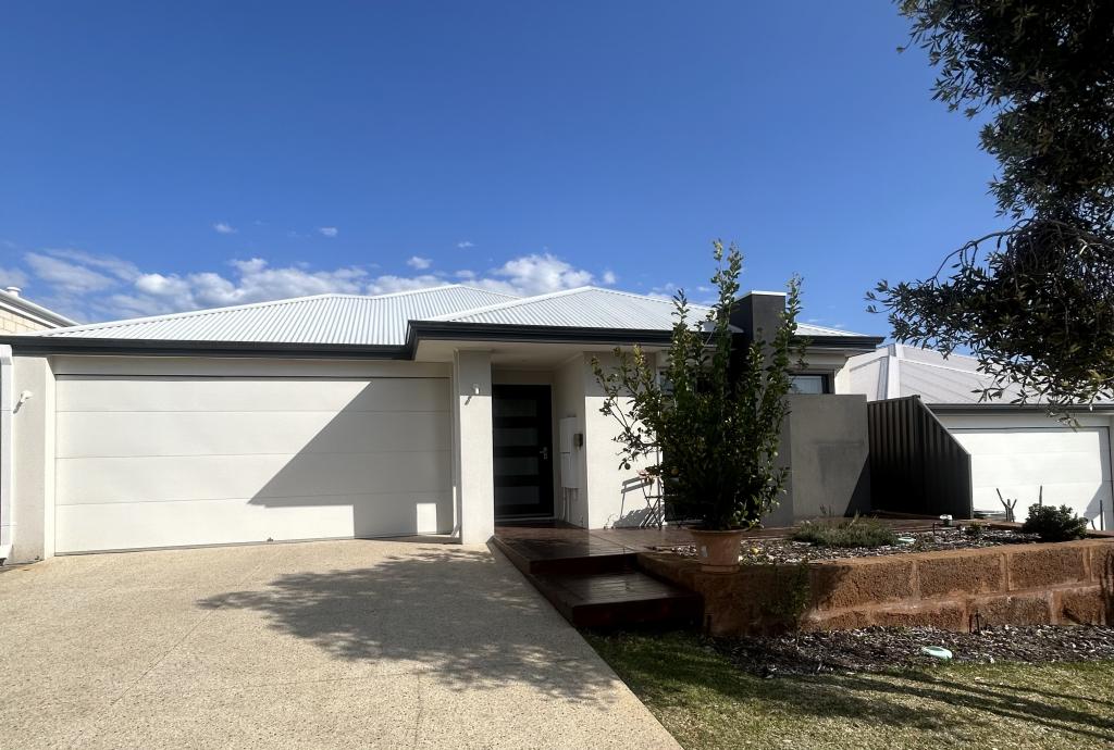 7 Coomallo Bvd, Wandi, WA 6167