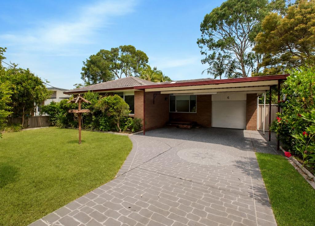 6 Murrumbong Rd, Summerland Point, NSW 2259
