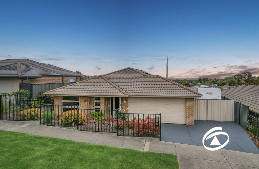 40 Windermere Bvd, Pakenham, VIC 3810