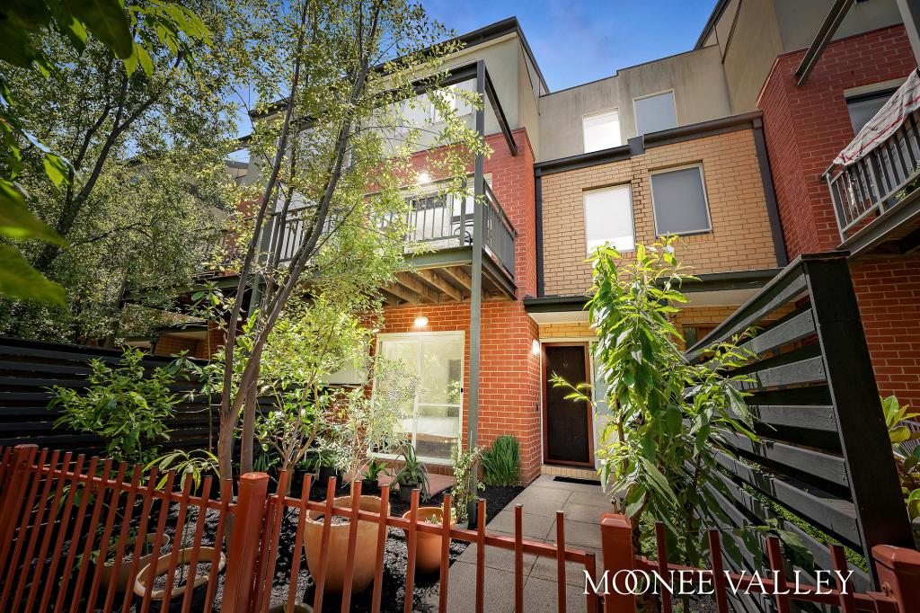 17 RIMFIRE WALK, MARIBYRNONG, VIC 3032