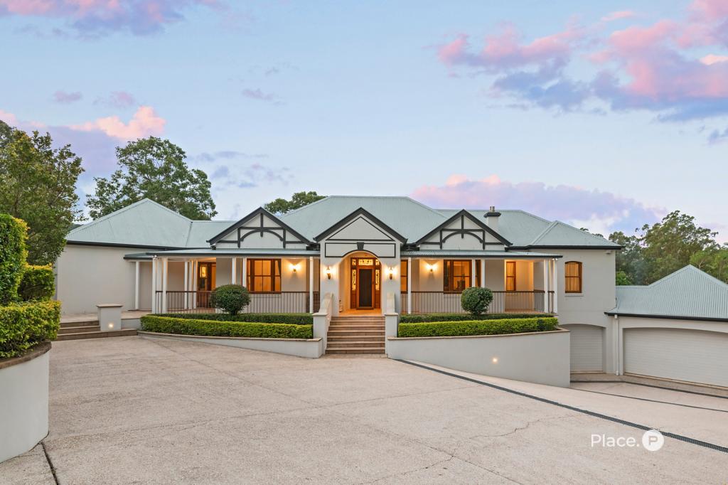 89 Tristania Rd, Chapel Hill, QLD 4069