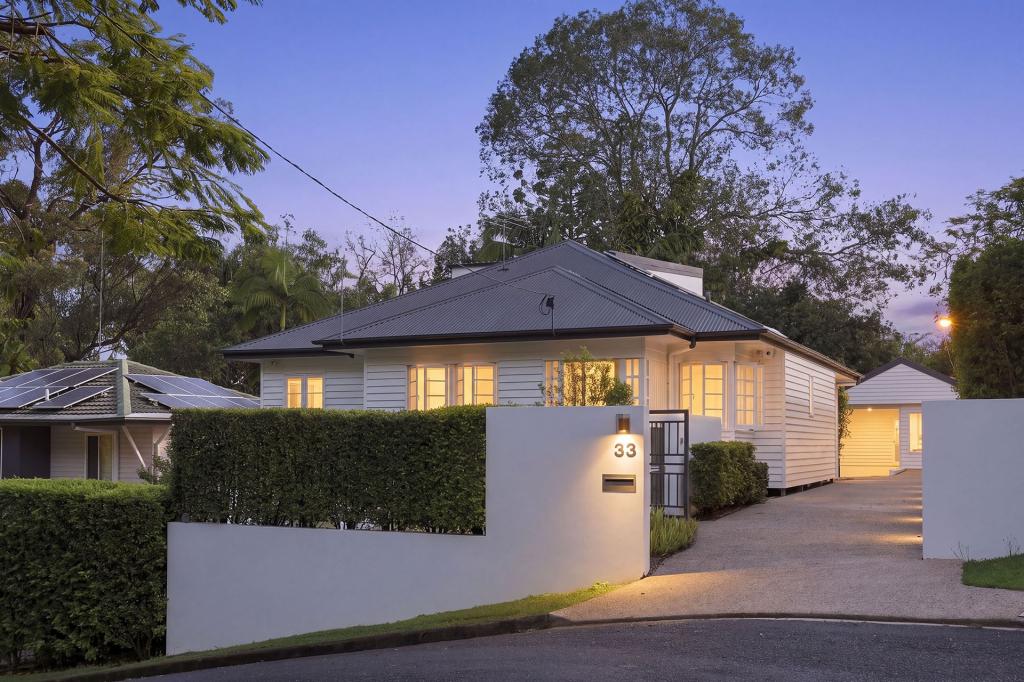 33 Rylatt St, Indooroopilly, QLD 4068