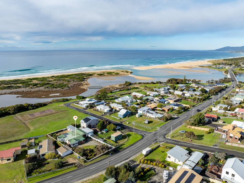 137 Scamander Ave, Scamander, TAS 7215