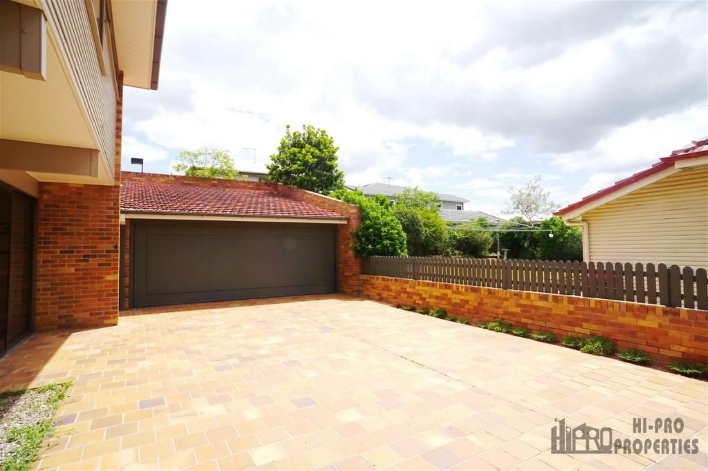 114 Waverley Rd, Camp Hill, QLD 4152