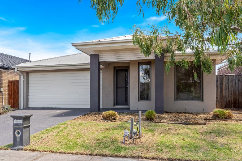 8 Riverbark Way, Greenvale, VIC 3059