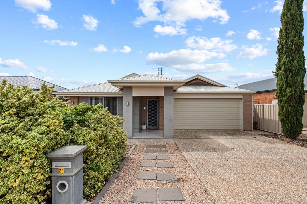 21 DALY ST, WALLAROO, SA 5556