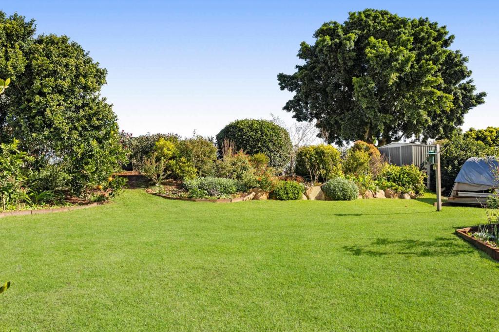 3 Currawong Dr, Highfields, QLD 4352