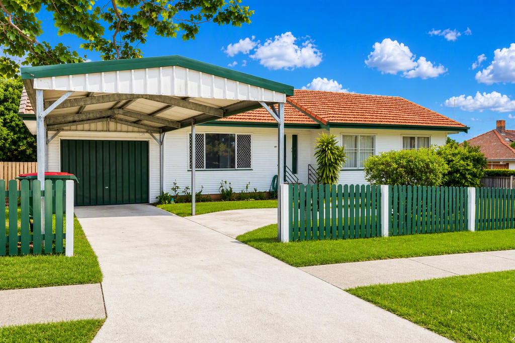 99 Graham Rd, Carseldine, QLD 4034