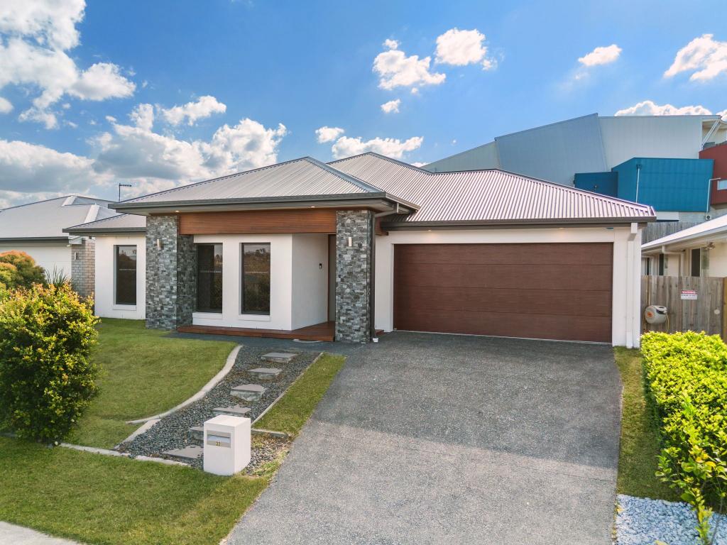 32 GONULA CRES, RIPLEY, QLD 4306