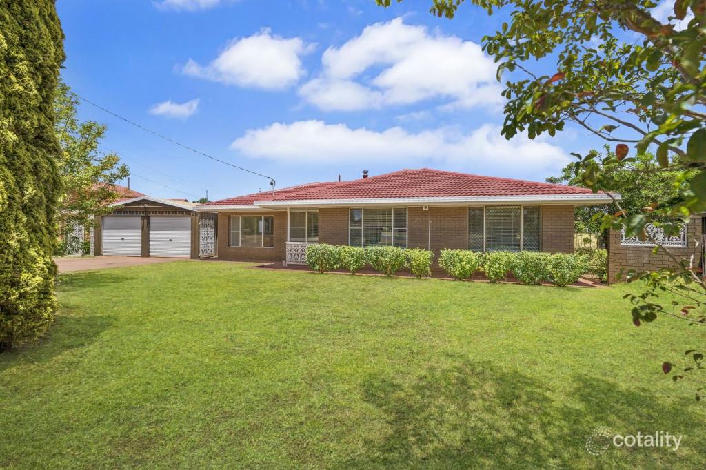 18 Lotus Cres, Centenary Heights, QLD 4350