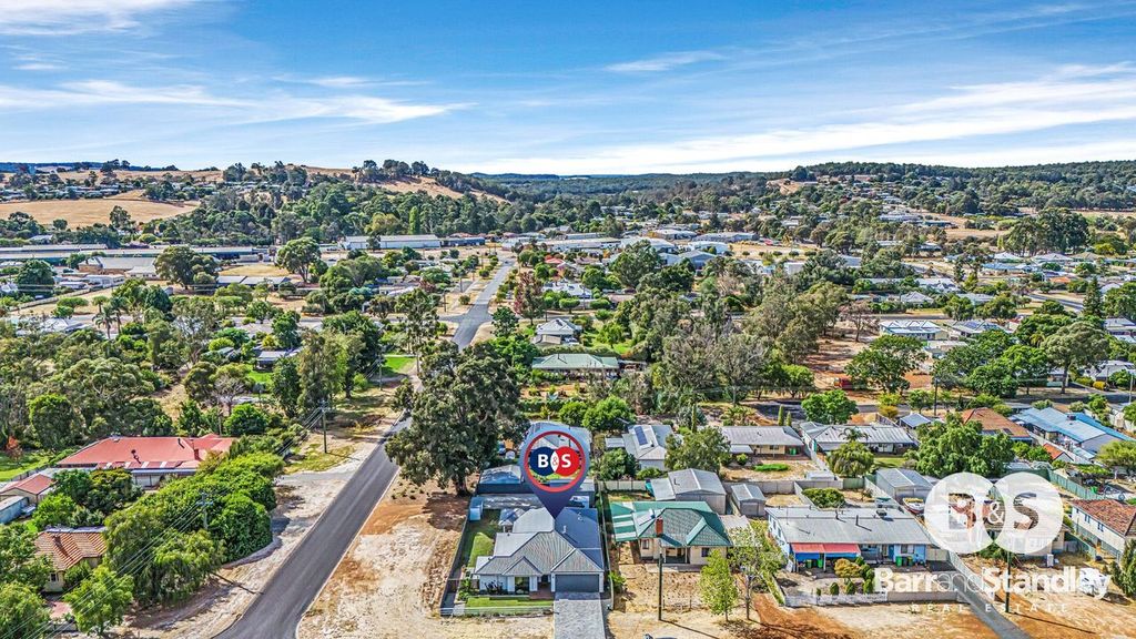 12 Union St, Donnybrook, WA 6239