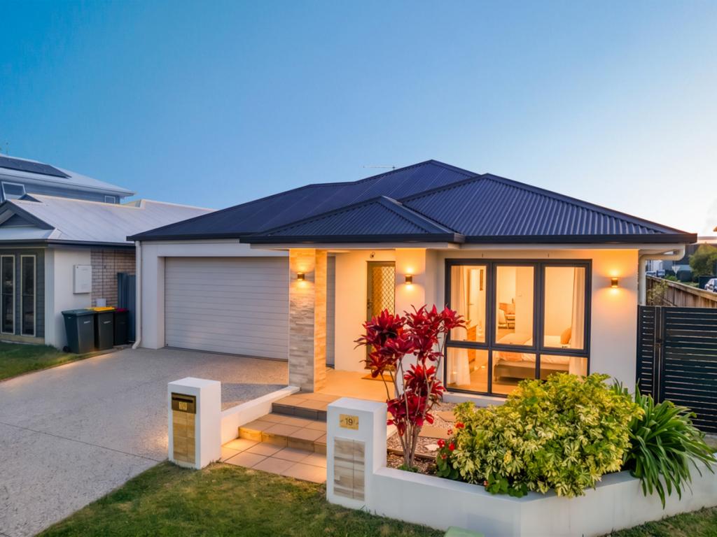 19 HALEY ST, PALMVIEW, QLD 4553