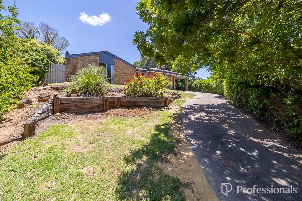 11 Coolabah Dr, Mount Nasura, WA 6112