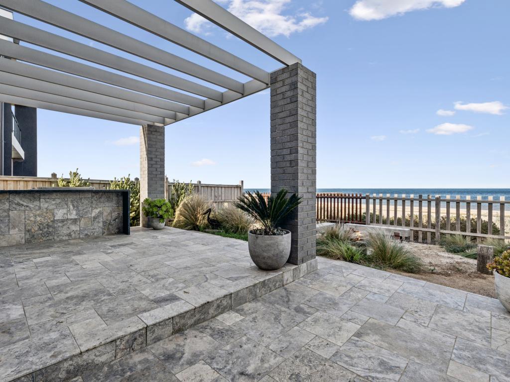 4 Topsails Cl, Werribee South, VIC 3030
