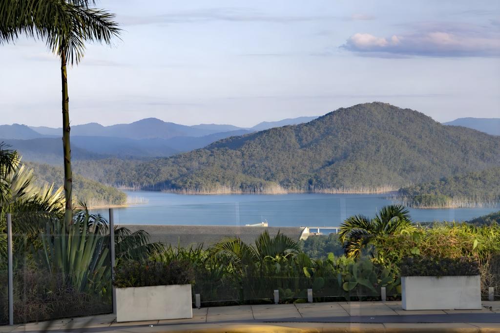 205 Beechmont Rd, Advancetown, QLD 4211