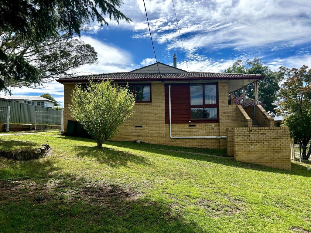 68n Thee St, Walcha, NSW 2354