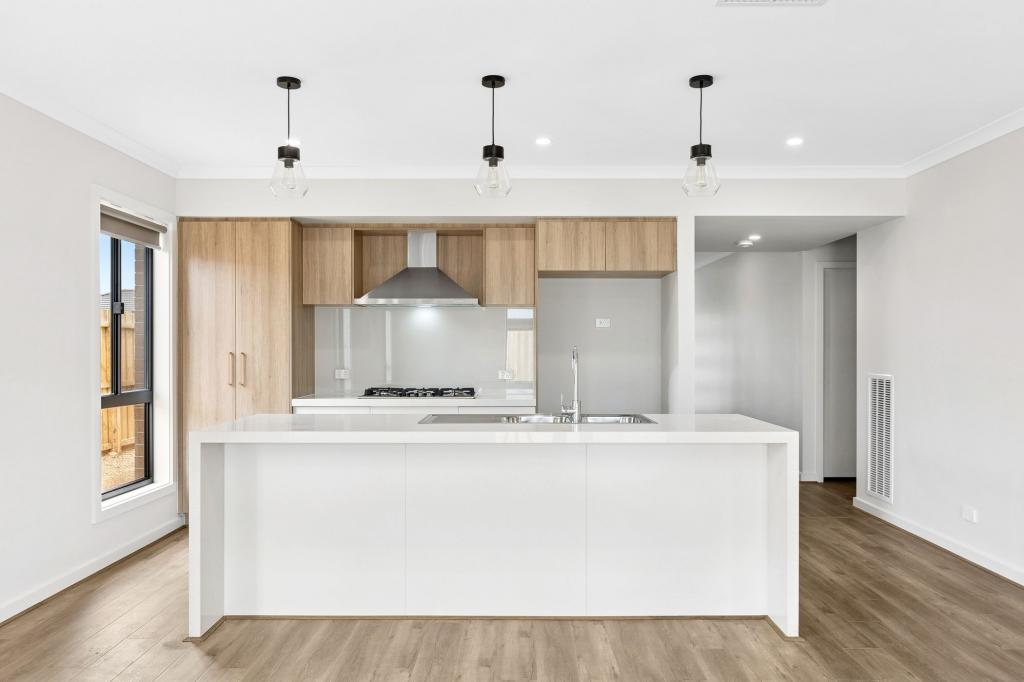 6 Malham St, Lara, VIC 3212