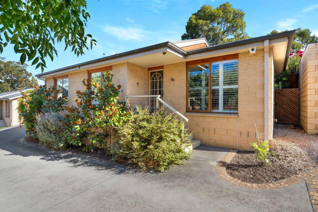 2/17 Silver St, Eltham, VIC 3095