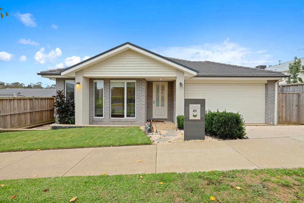 25 Cinnamon St, Drouin, VIC 3818