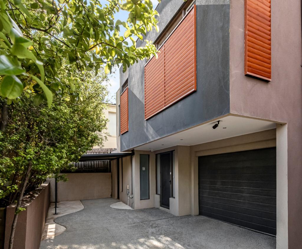 3/35 CLAY DR, DONCASTER, VIC 3108