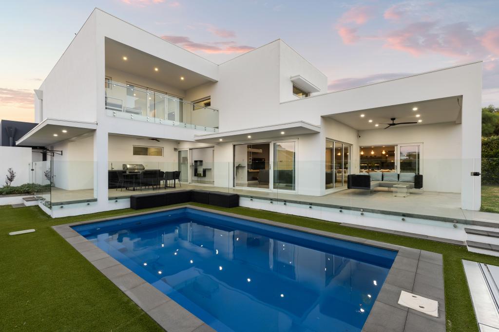 4 Pindari Pl, Hillarys, WA 6025