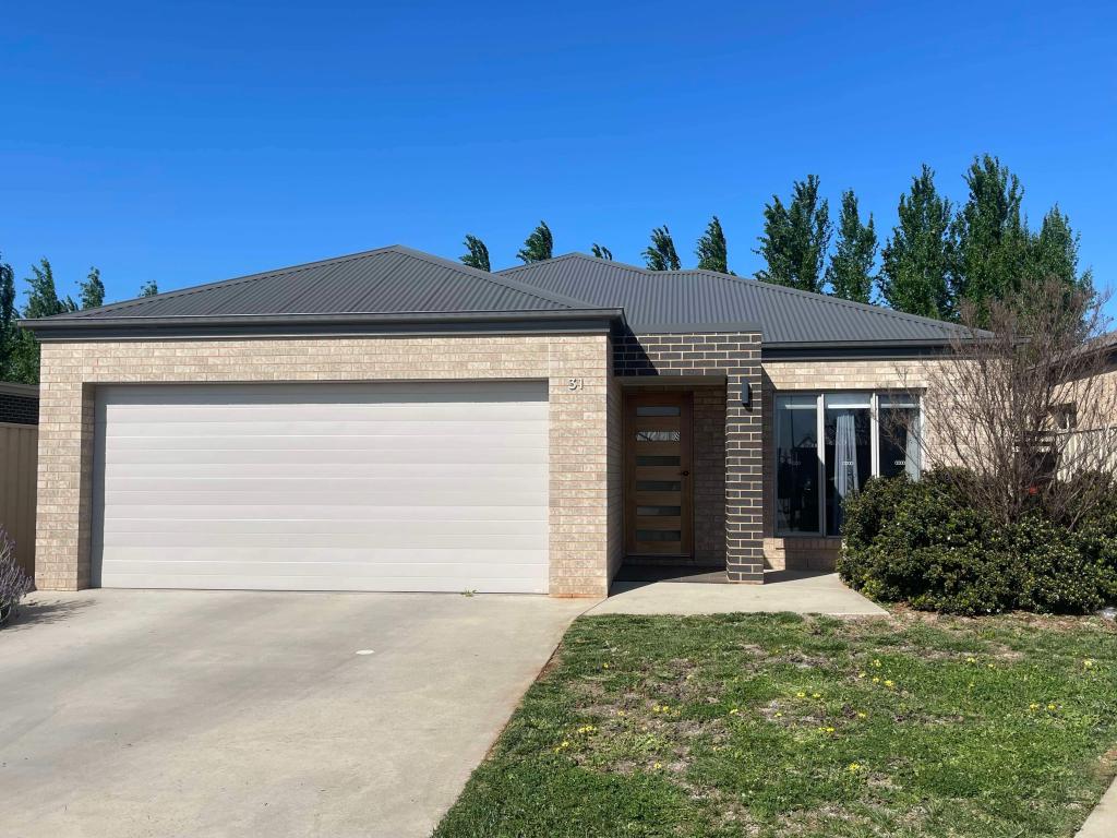 31 Scremin Gr, Griffith, NSW 2680