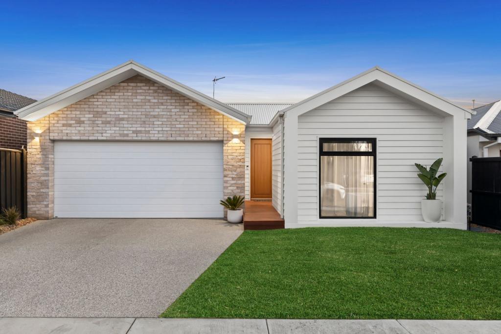 50 Arnold Cct, Charlemont, VIC 3217