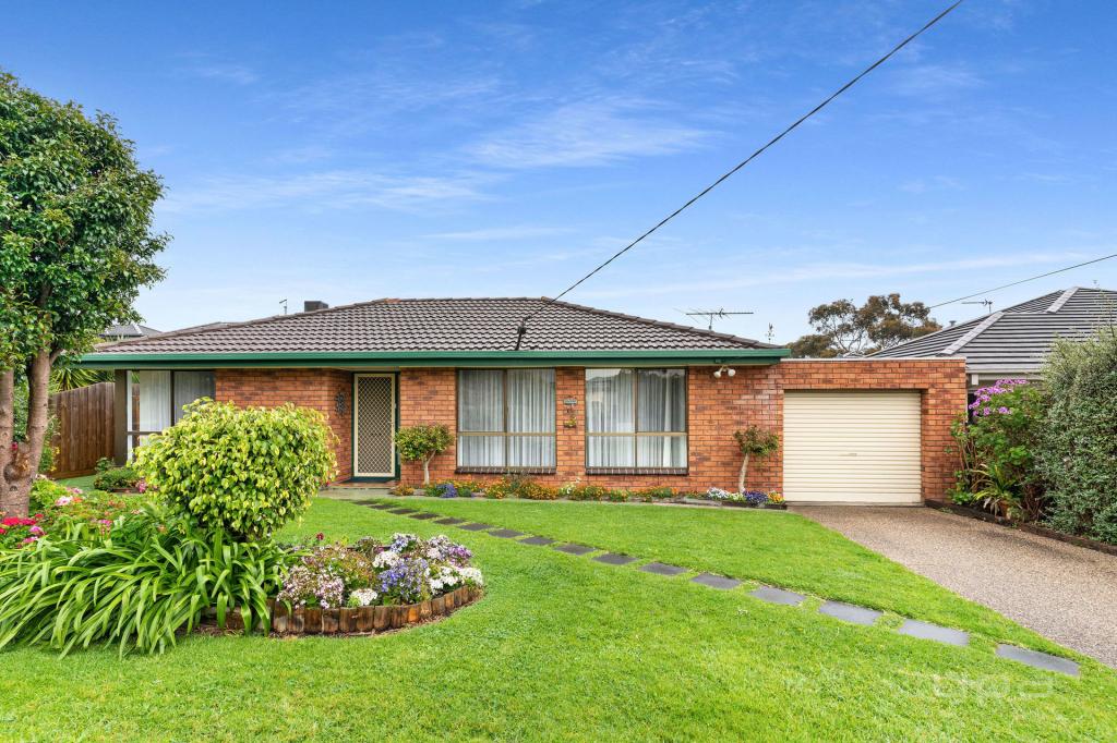 8 Lombardy Ave, Dromana, VIC 3936