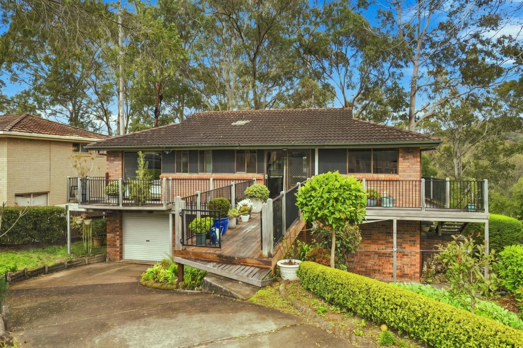 8 Hasluck Dr, Watanobbi, NSW 2259