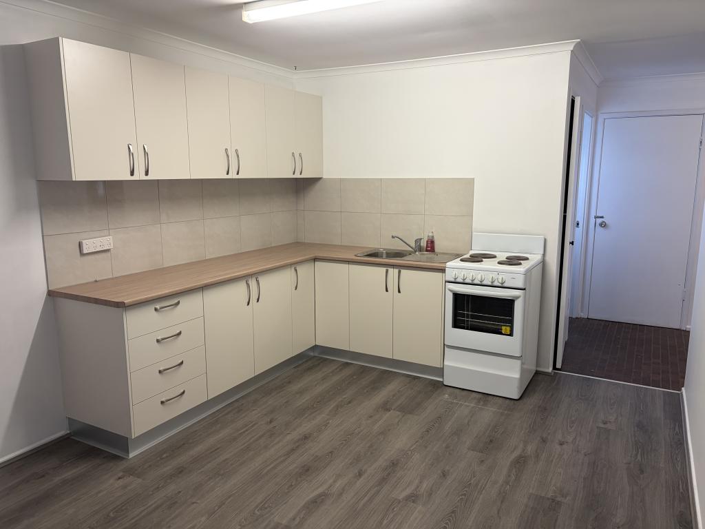 1/196 Cambridge St, Granville, QLD 4650