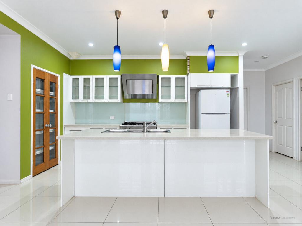 13 Summit Tce, Forest Lake, QLD 4078