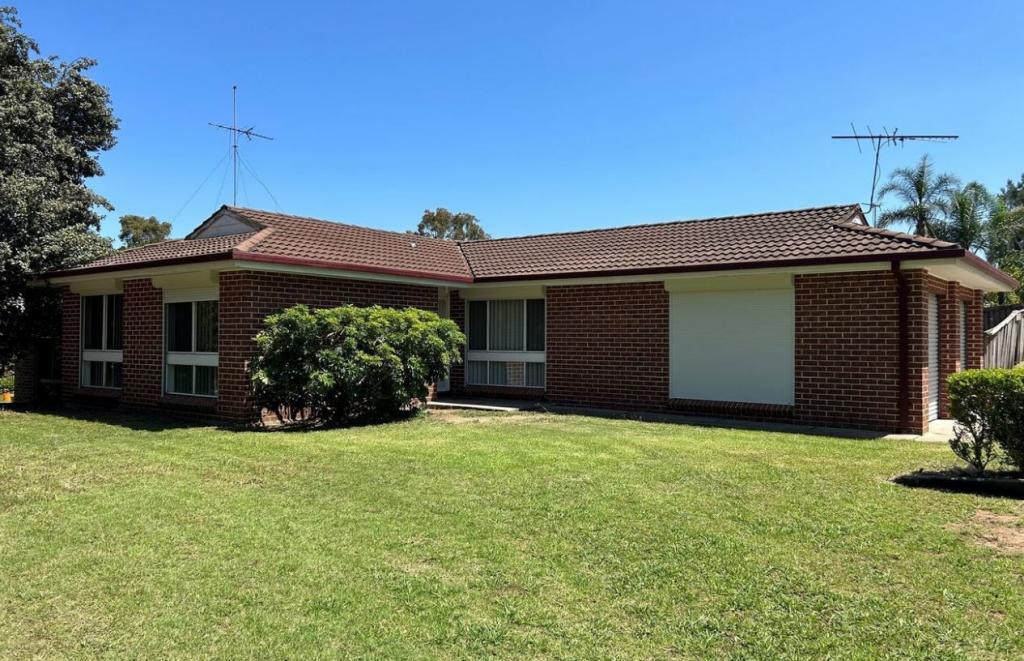 34 Mcewan Cct, Mount Annan, NSW 2567