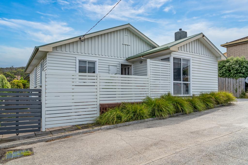 1/33 Riawena Rd, Montagu Bay, TAS 7018