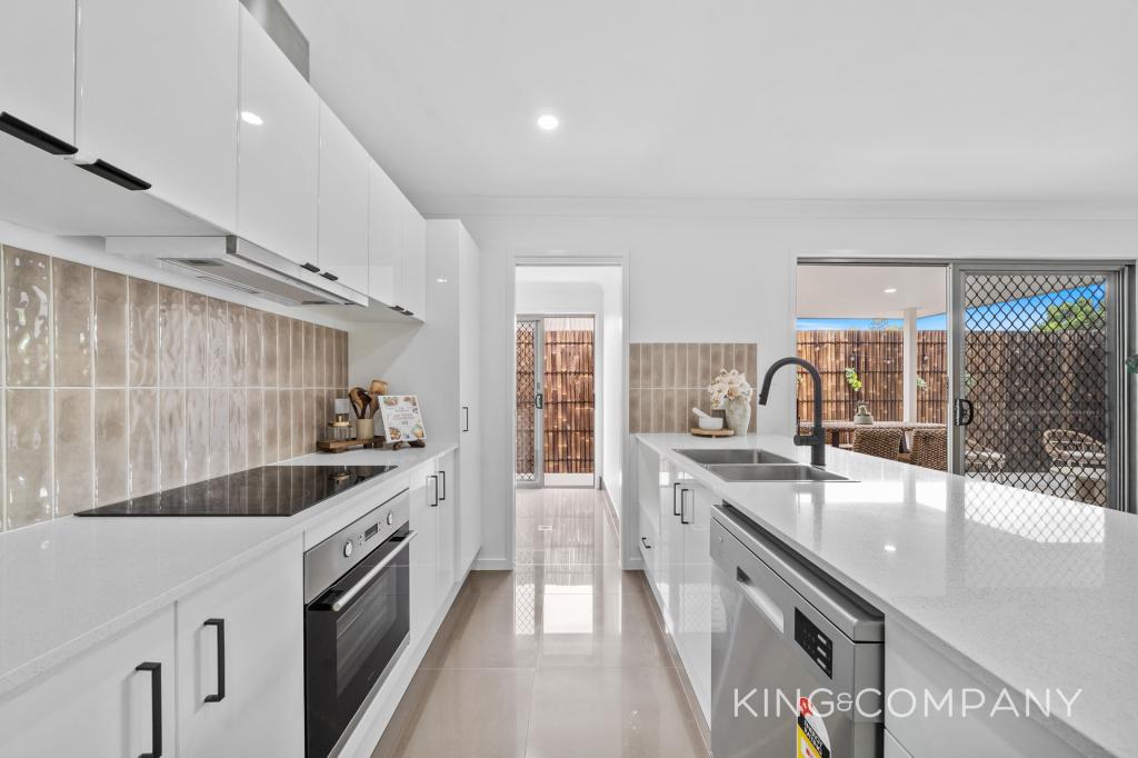 17 Richmond Cres, Waterford, QLD 4133