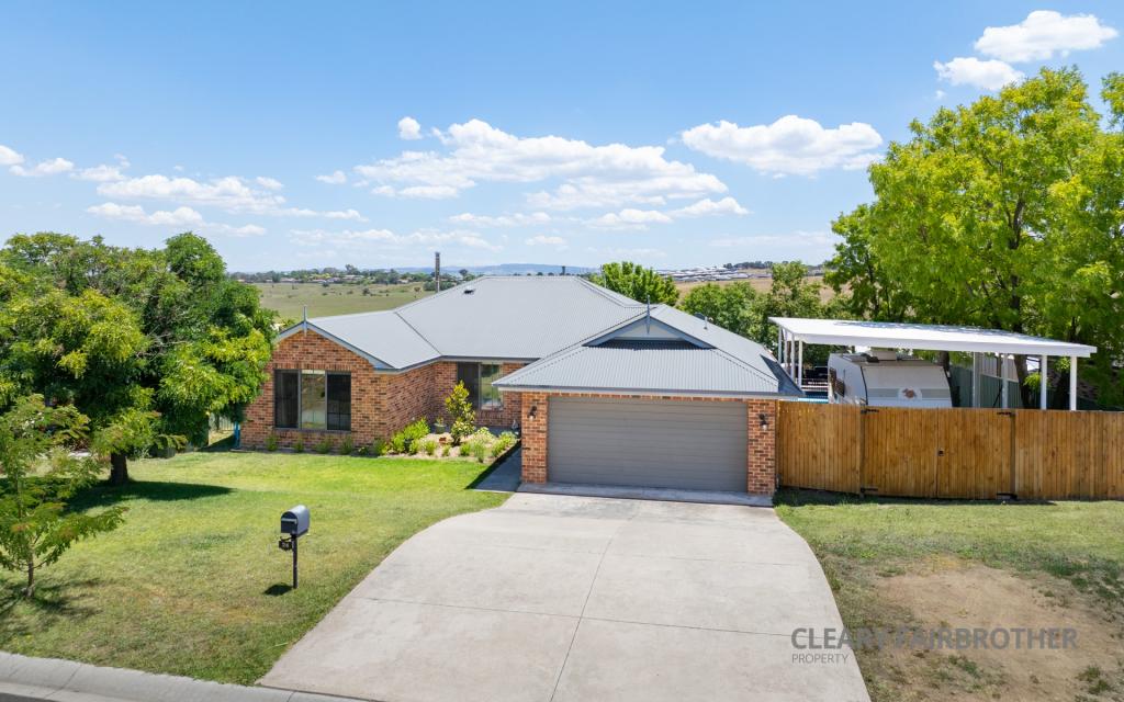 24 Sapphire Cres, Kelso, NSW 2795