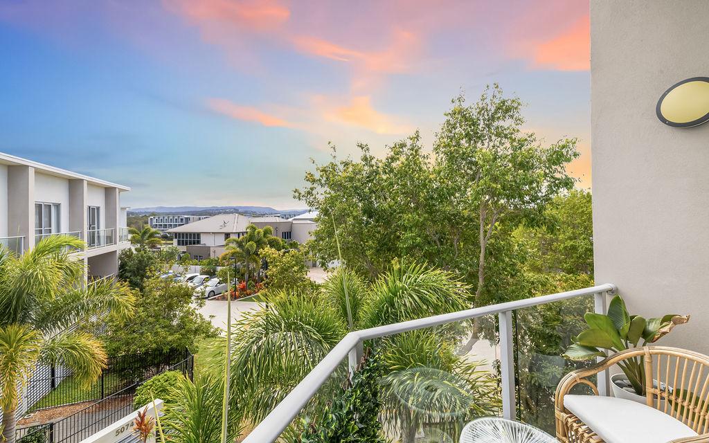 38/5074 Emerald Island Dr, Carrara, QLD 4211