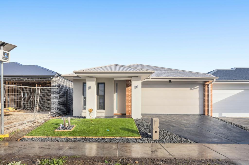 21 BUANGOR AVE, WOLLERT, VIC 3750