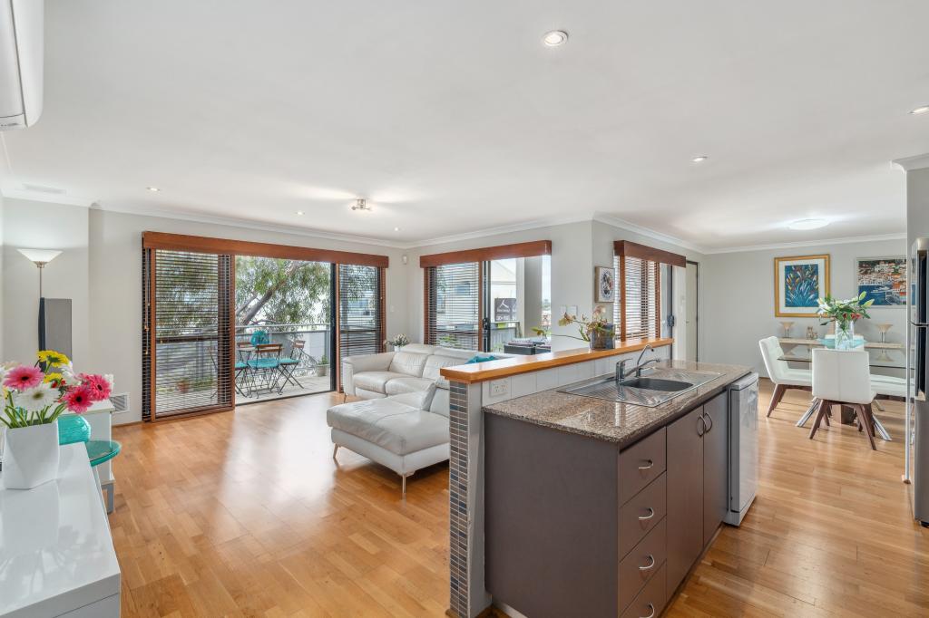 17/160 Scarborough Beach Rd, Mount Hawthorn, WA 6016